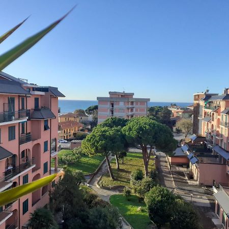 Апартаменти Andora Fronte Mare Екстер'єр фото